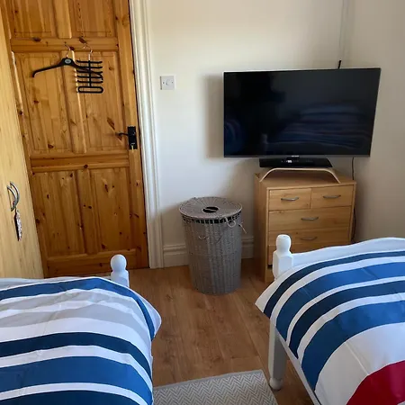 Homestay River View *